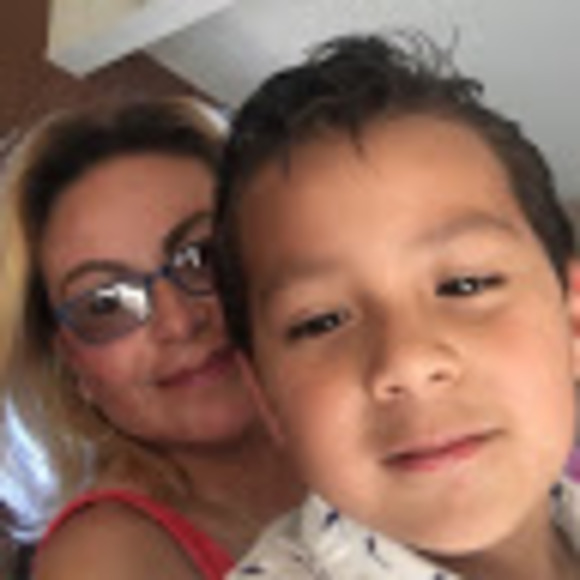 Meet your Posher, Roxy - Picture 1 of 1